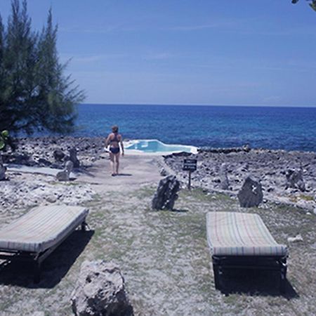 Jackies On The Reef Hotel Negril Exterior photo