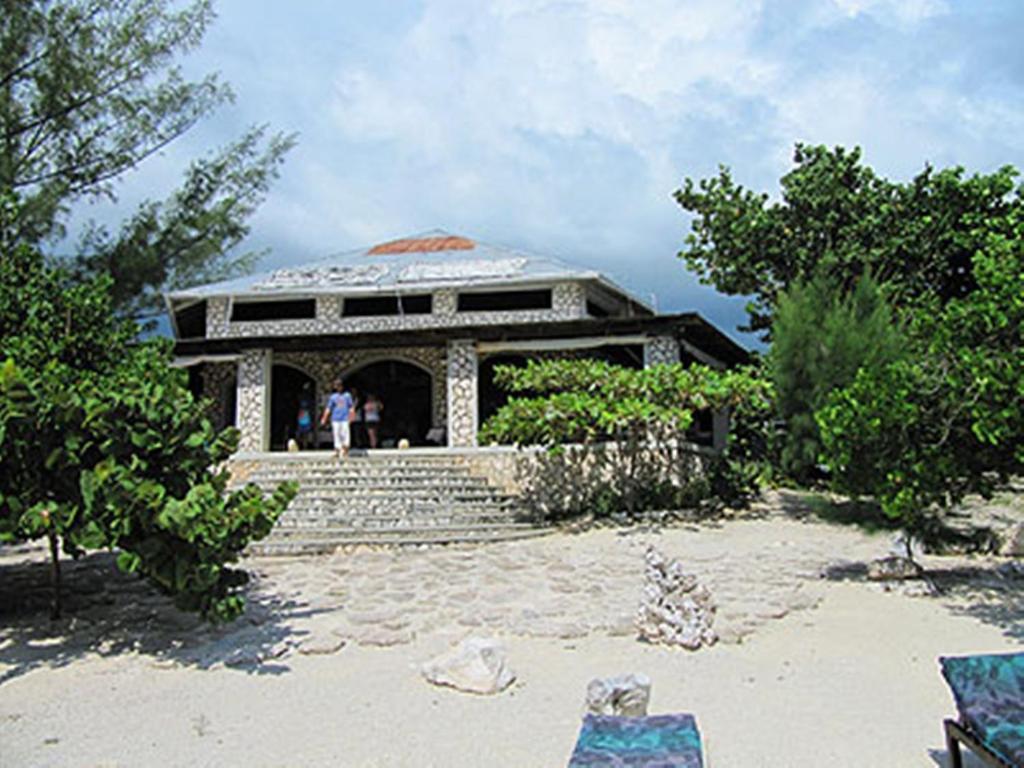 Jackies On The Reef Hotel Negril Exterior photo