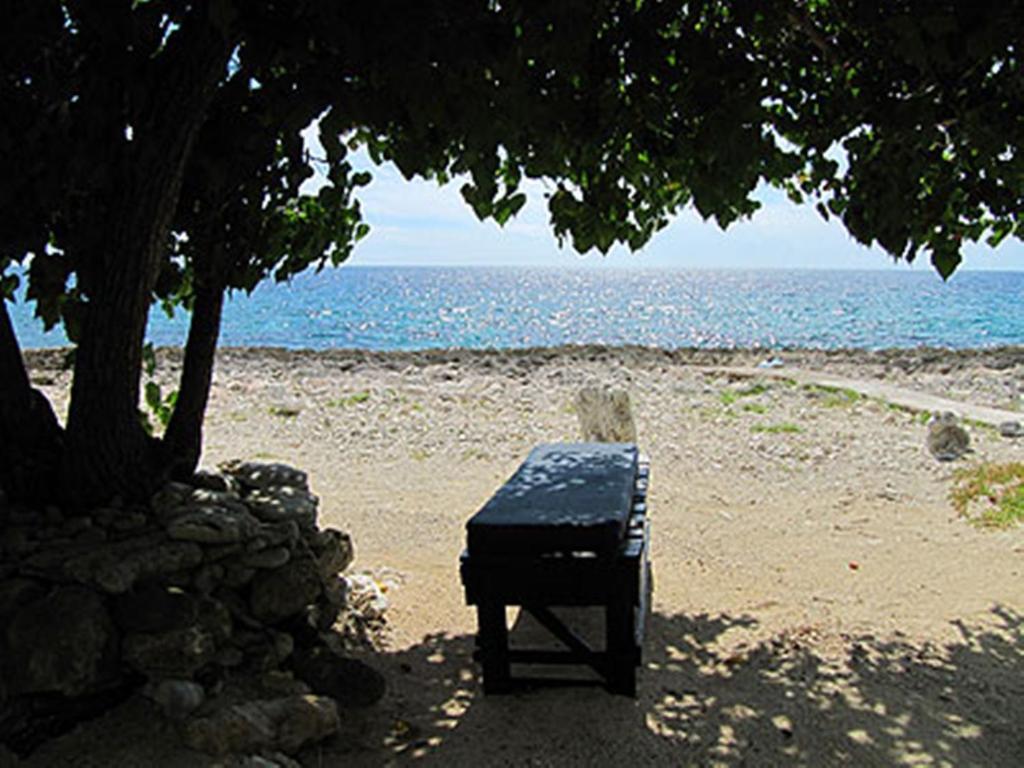 Jackies On The Reef Hotel Negril Exterior photo