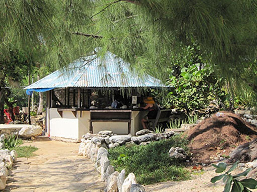 Jackies On The Reef Hotel Negril Exterior photo